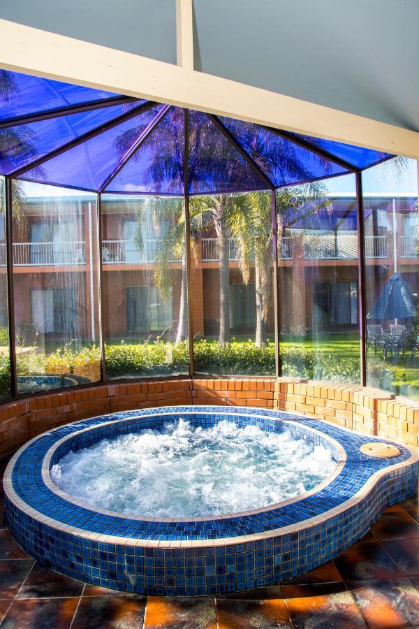 Crystal Fountain Motel Άλμπουρι Εξωτερικό φωτογραφία